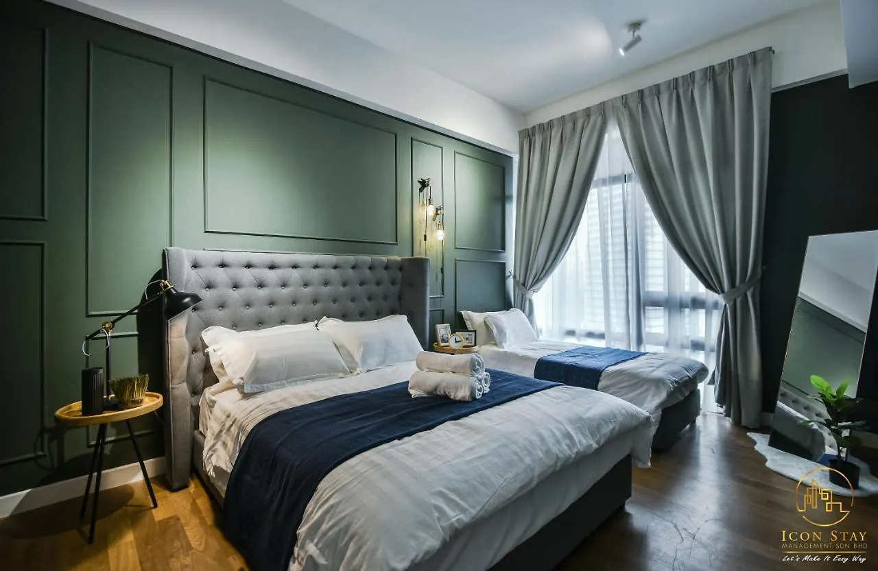 Anggun Residence@Klcc Iconstay Homestay
